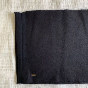 Cuyana Baby Alpaca Infinity Scarf - great condition